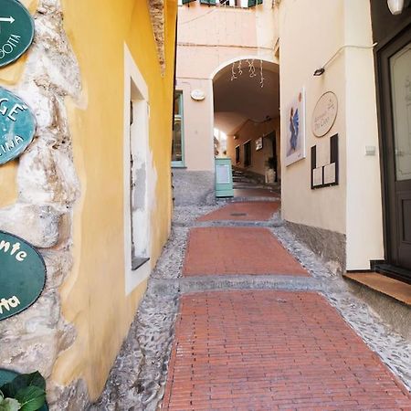 Casa Della Nonna Teresa Apartment Bordighera Luaran gambar